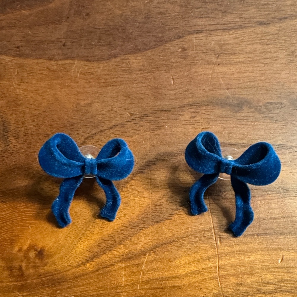 Blue Velvet Bow earrings